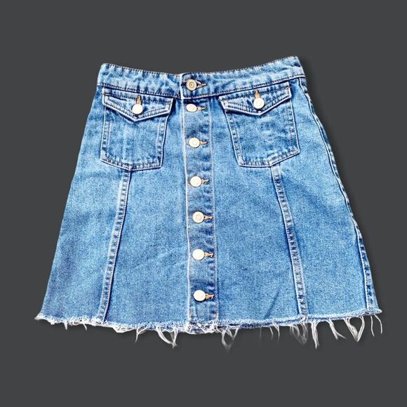 Zara Exposed Front Button Denim Jean Mini Skirt Raw Hem Frayed Festival Size XS - Picture 6 of 12
